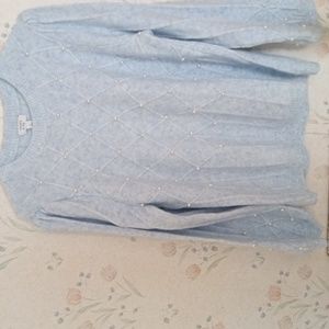 NWOT (have tag and extra pearl button it popped off) women's large sweater